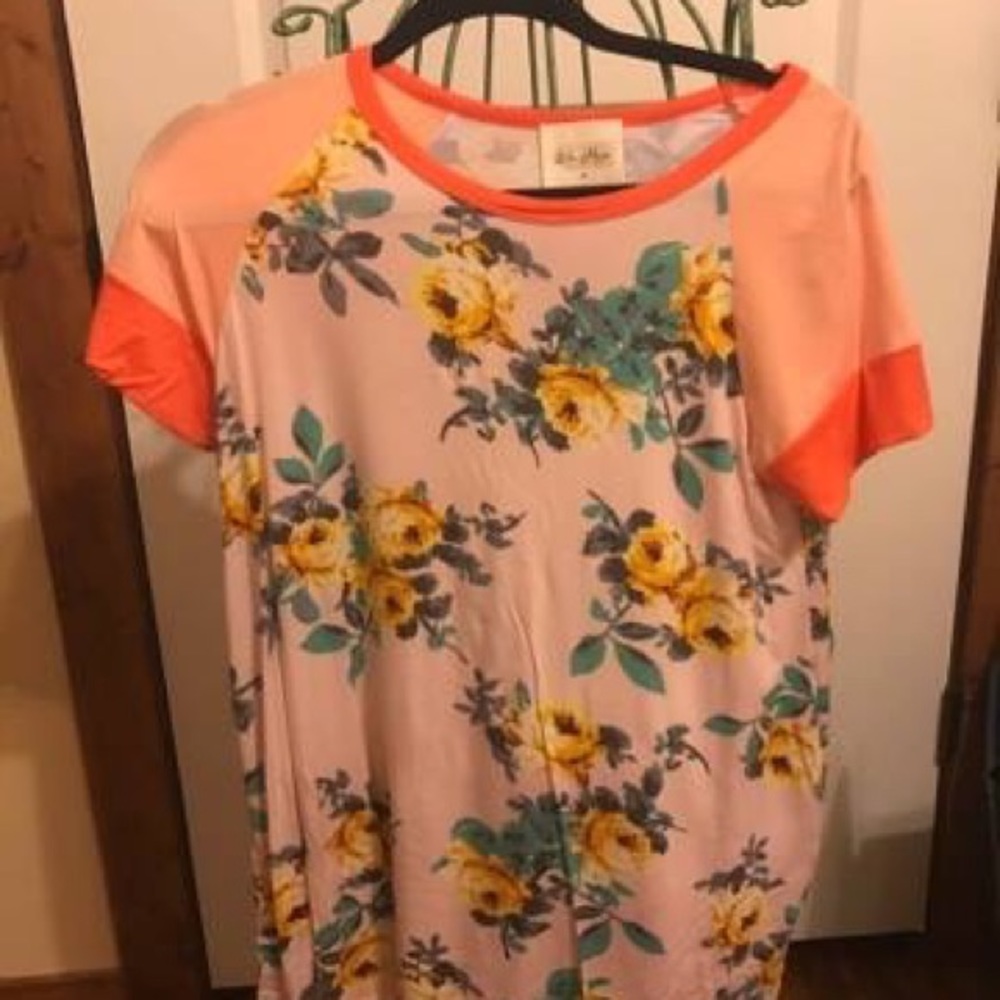 Ella Mara Floral Top